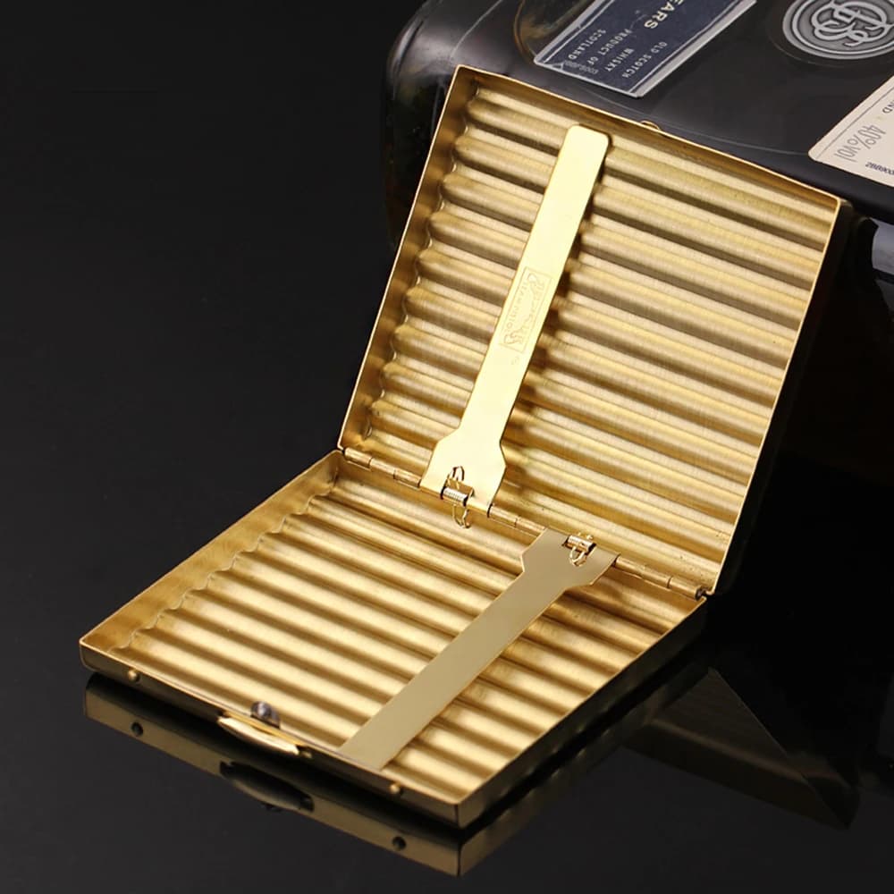 Eleganter Goldgestreifter Zigarettenetui für Herren Premium Metall Retro Luxus-Stil Langlebige Struktur Fasst 20 Zigaretten
