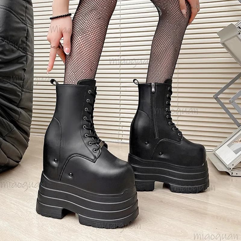 Höhensteigernde hohe Damenstiefel aus schwarzem Leder mit dickem Boden, Plateauschuhe, seitlicher Reißverschluss, Gothic-Punk-Kurzstiefel,