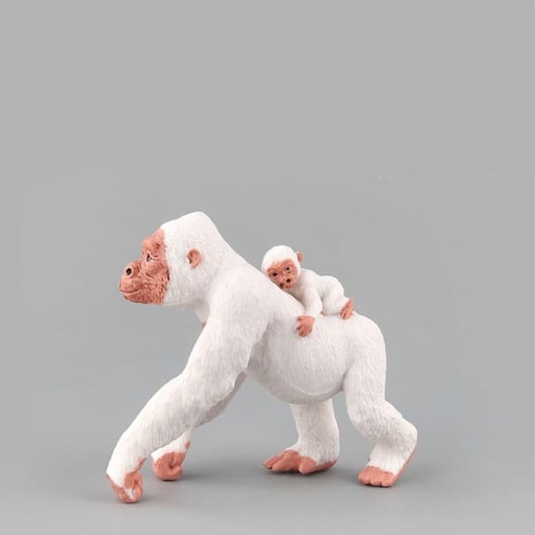 Weiße Gorilla- und Jungtierfigur