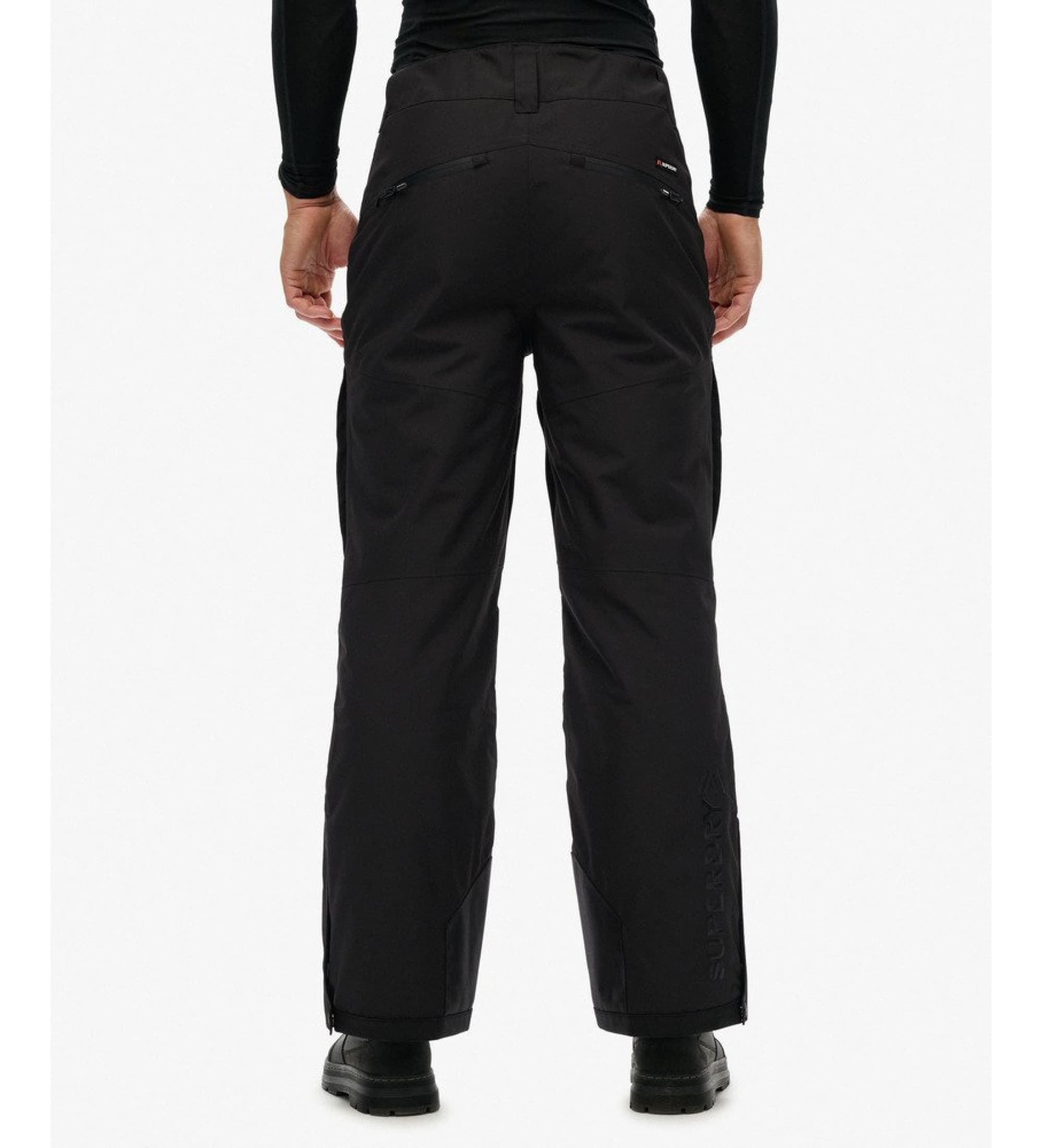 Superdry für Herren. MS110193A Ski Shell Hose schwarz (M), Lässig, Sportlich, Schnee, Recyceltes Polyester, Nachhaltig