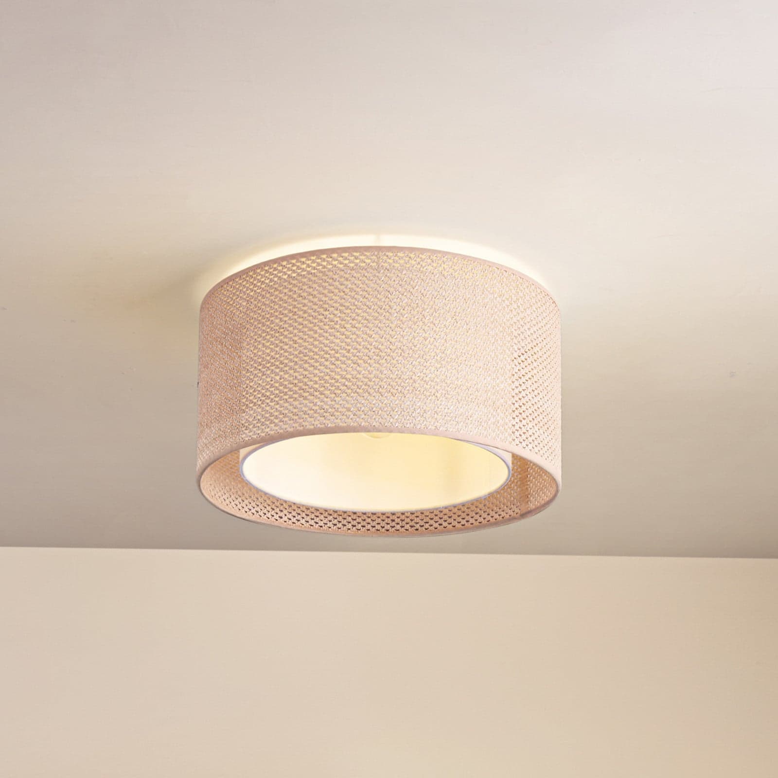 Lindby Deckenleuchte Soula, Ø 40 cm, beige, Kunststoff, E27 - Wohnzimmer - Landhaus / Rustikal - Rund