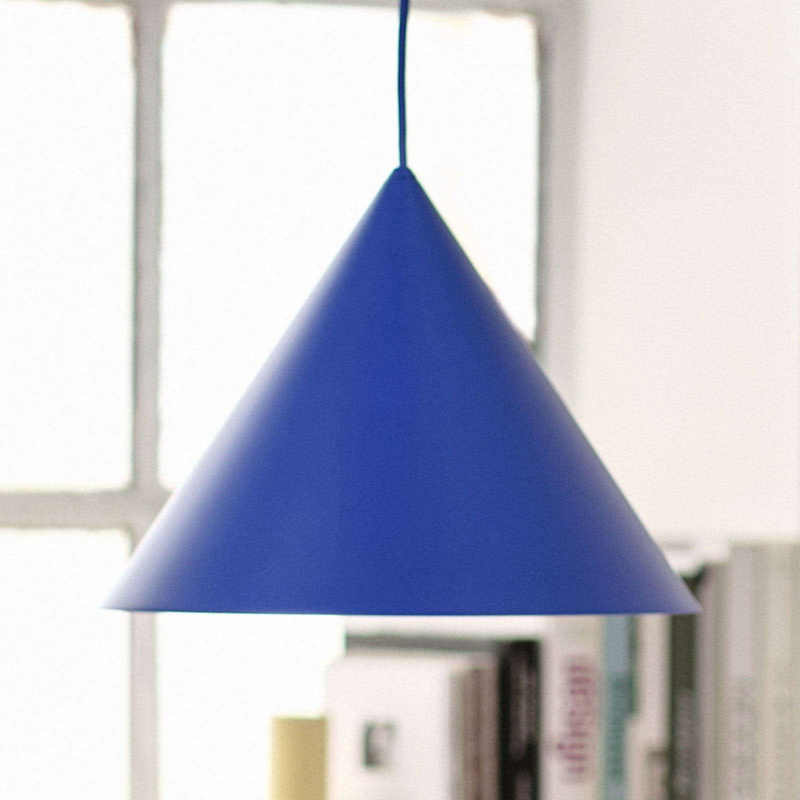 Benjamin Pendelleuchte Ø30 Atomic Blue - Frandsen - Wohnzimmer - Design - Metall - Einflammig