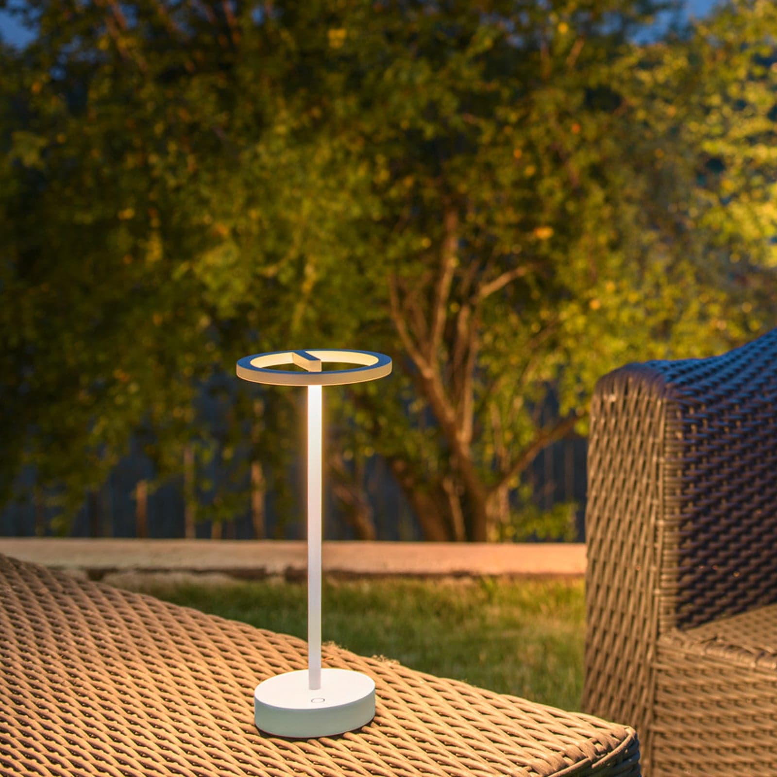 Vinolina One Portable Tischleuchte IP54 White - SLV - Terrasse - Modern - Aluminium - Einflammig