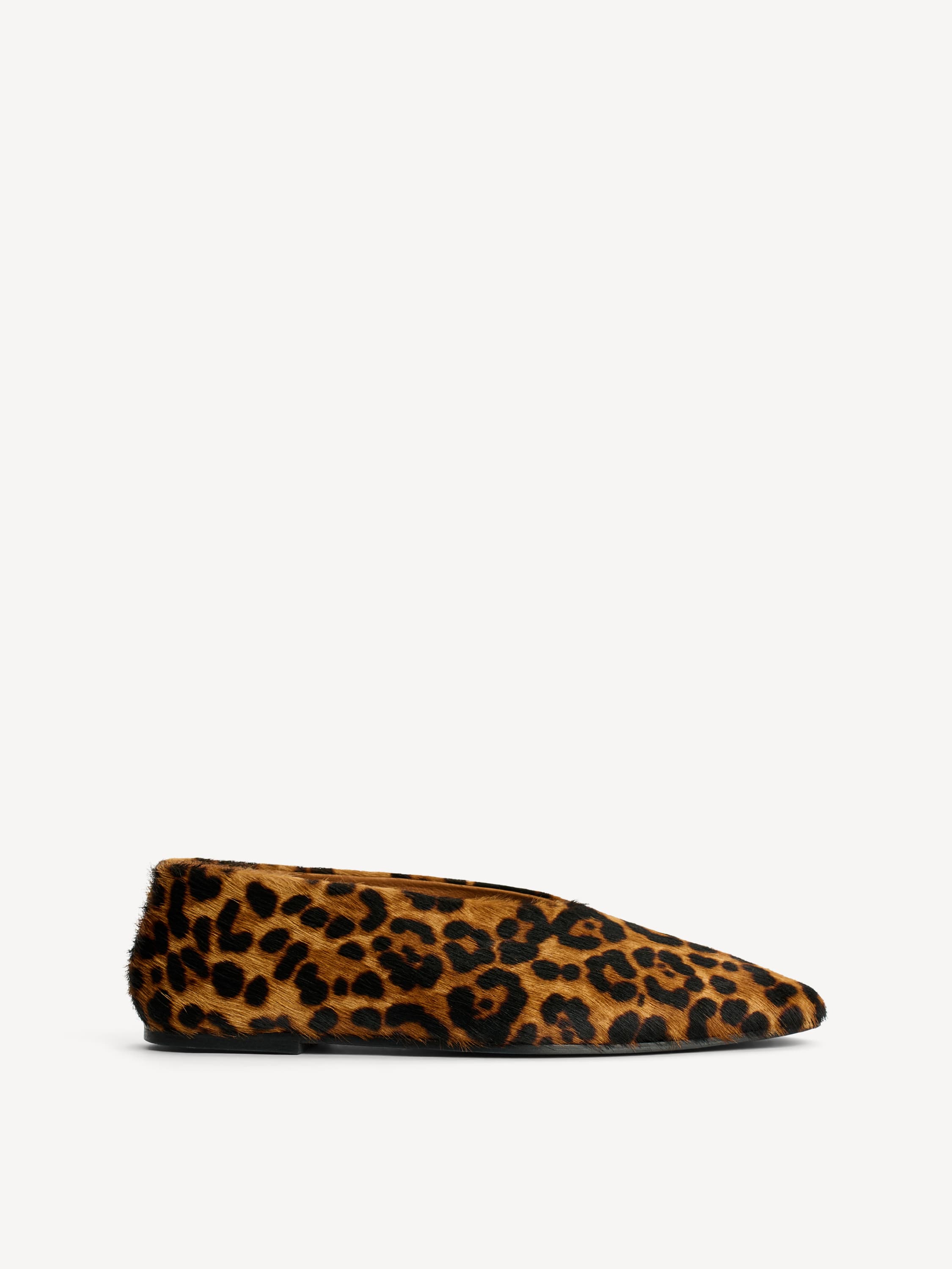 Merina Leo leather flats
